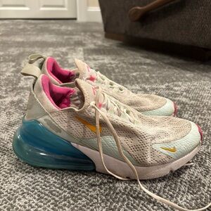 Nike Air Max 270 White Teal Pink Athletic Running Shoes Womens U.S. 6